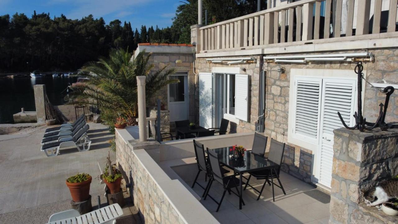 Korcula Seafront Apartments With Private Beach מראה חיצוני תמונה